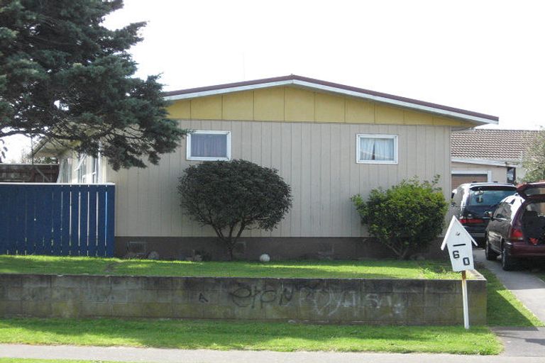 Photo of property in 60 Hinau Street, Castlecliff, Whanganui, 4501