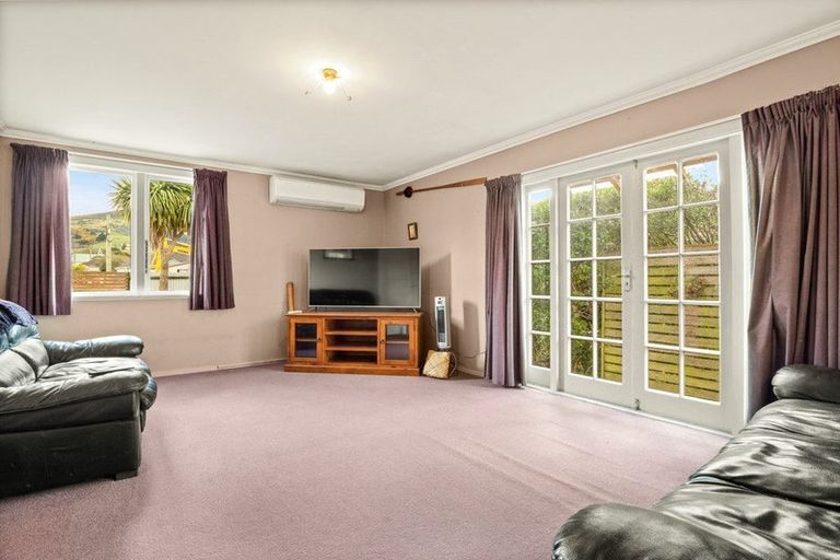 Photo of property in 28 Freyberg Avenue, Sawyers Bay, Port Chalmers, 9023