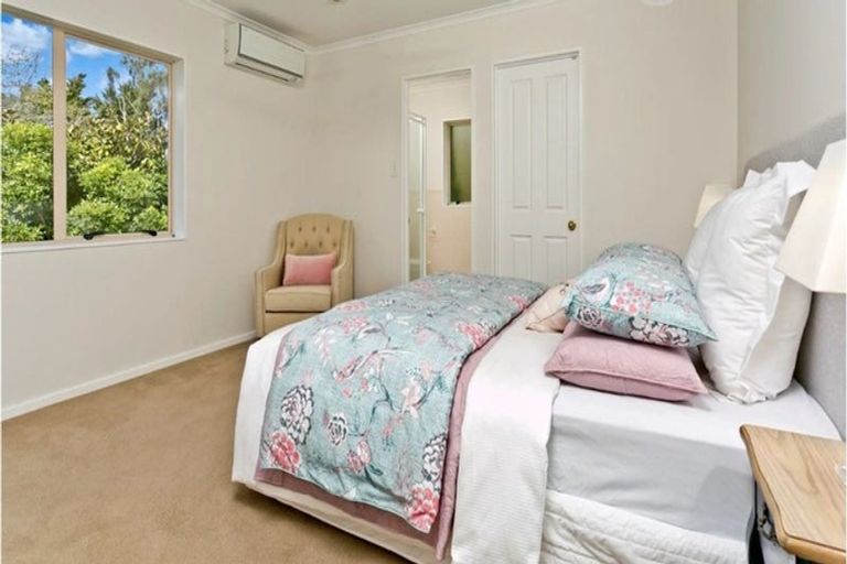 Photo of property in 8 Notre Dame Way, Albany, Auckland, 0632