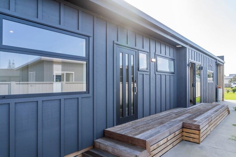 Photo of property in 305 Matarangi Drive, Matarangi, Whitianga, 3592