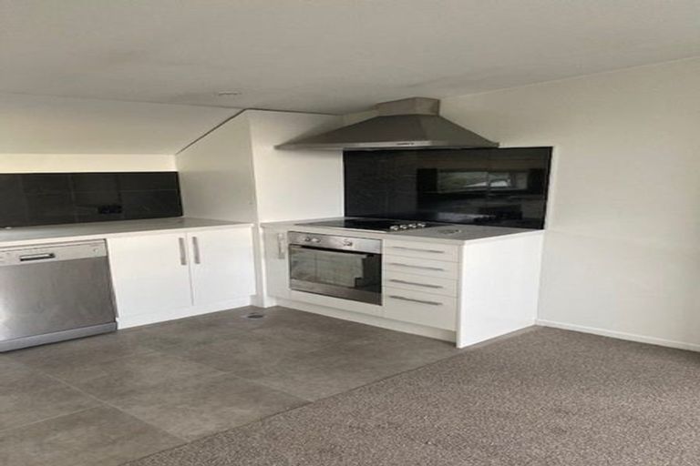 Photo of property in 43 Grafton Street, Waltham, Christchurch, 8011