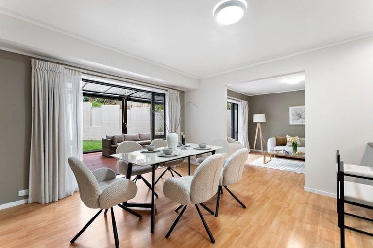 Photo of property in 55 Meadowvale Avenue, Forrest Hill, Auckland, 0620