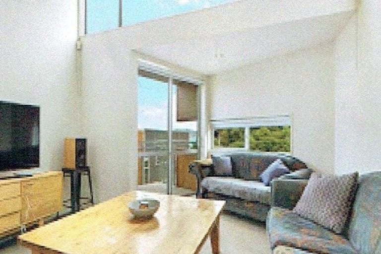 Photo of property in 6/2 Onslow Road, Khandallah, Wellington, 6035