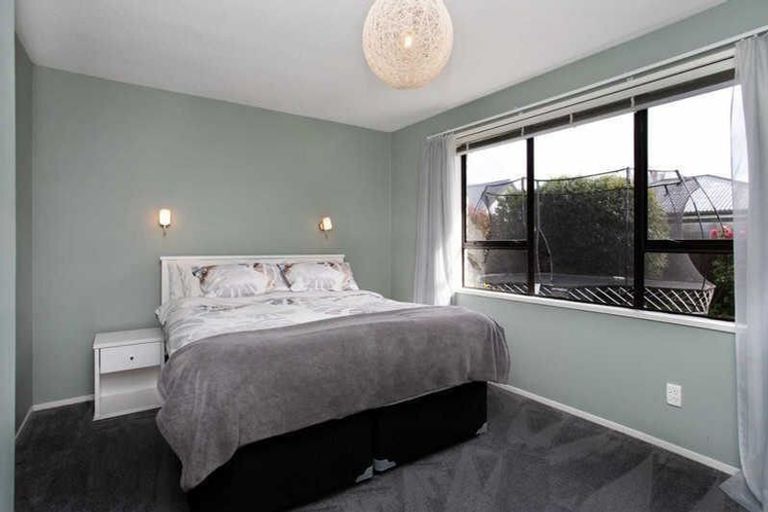 Photo of property in 2/15 Orkney Street, Strowan, Christchurch, 8052