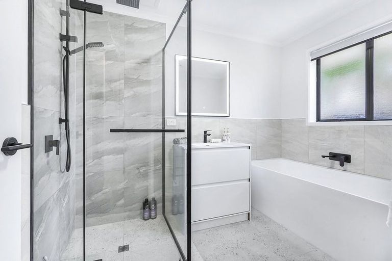 Photo of property in 16 Aria Court, Fairview Downs, Hamilton, 3214