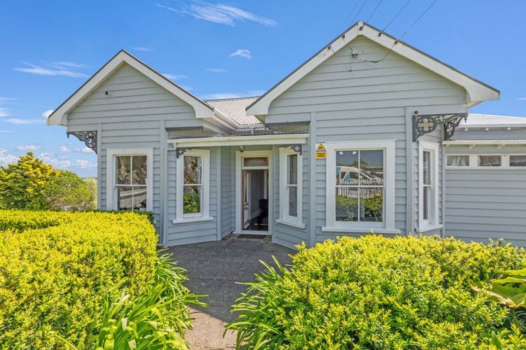 Photo of property in 57 Garfield Road, Helensville, 0800