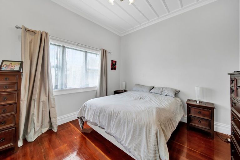 Photo of property in 137 Fairfield Road, Hawera, 4610