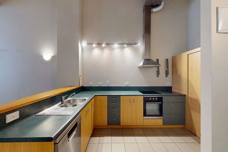 Photo of property in Vicino Apartments, 17/33 Taranaki Street, Te Aro, Wellington, 6011