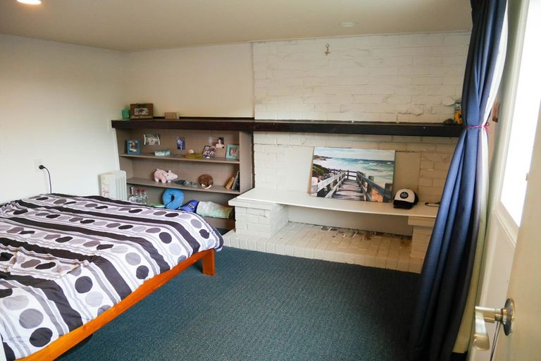 Photo of property in 1/38a Norwood Road, Bayswater, Auckland, 0622