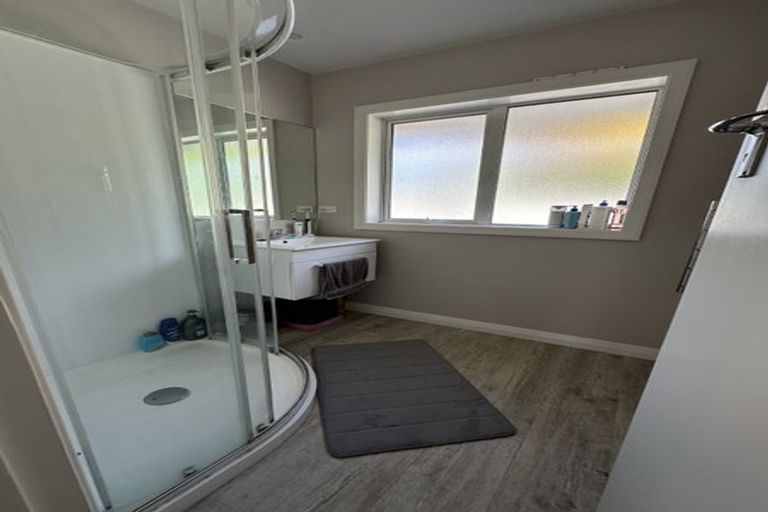 Photo of property in 2/10 Ryeland Avenue, Ilam, Christchurch, 8041