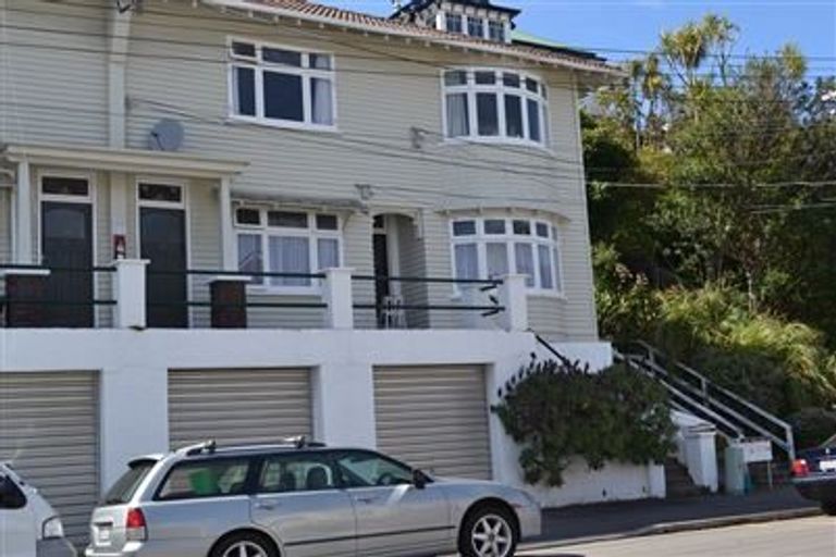 Photo of property in 19 Austin Street, Mount Victoria, Wellington, 6011