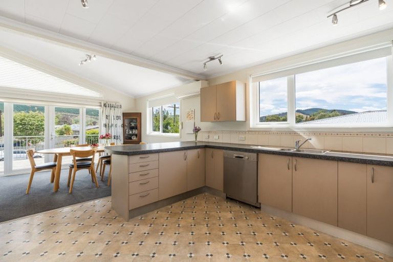 Photo of property in 29 Beaumaris Street, Outram, 9019