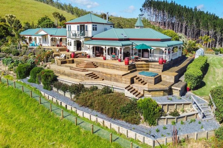 Photo of property in 10 Rangitane Road, Kerikeri, 0294
