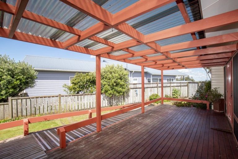 Photo of property in 50 Darlington Street, Ngatea, 3503