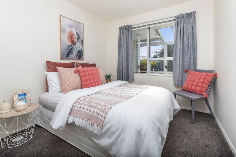 Photo of property in 1/24 Thompsons Road, Belfast, Christchurch, 8051