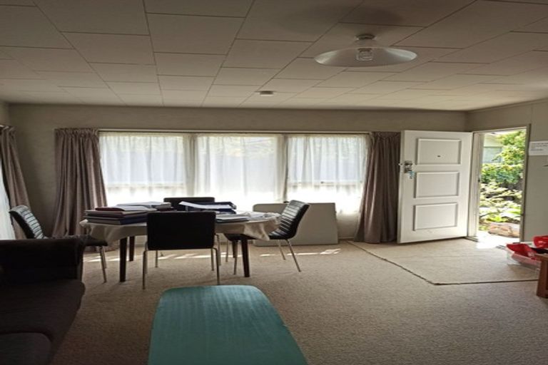 Photo of property in 1/34 Butterworth Drive, Glendene, Auckland, 0602