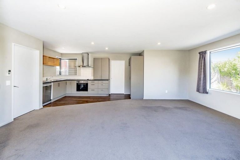 Photo of property in 8/190 Lincoln Road, Addington, Christchurch, 8024