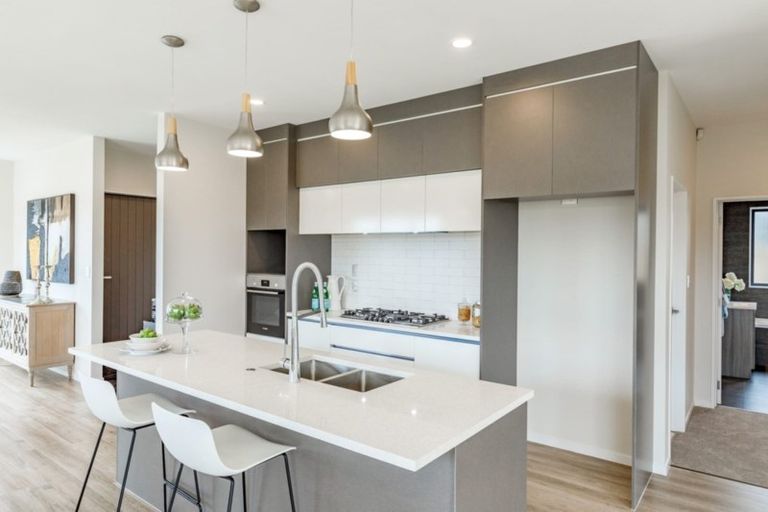 Photo of property in 11 Zadar Street, Kumeu, 0810