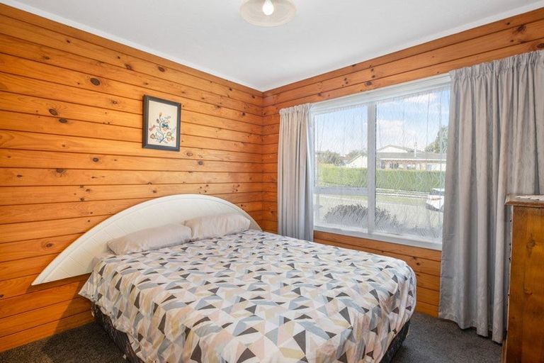 Photo of property in 35 Guadeloupe Crescent, Grenada Village, Wellington, 6037