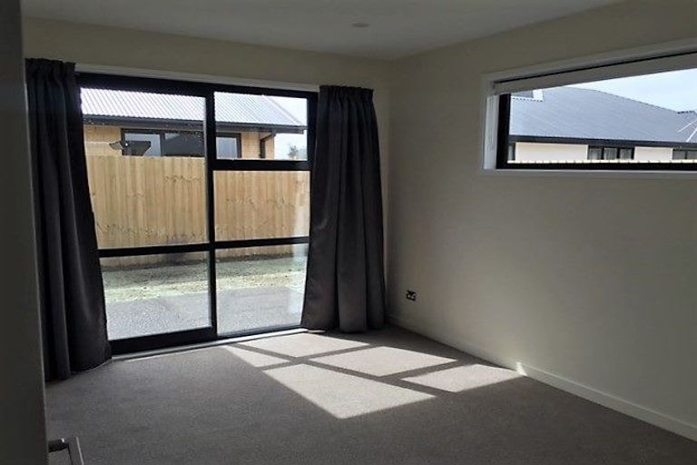 Photo of property in 14 Booth Way, Belfast, Christchurch, 8051