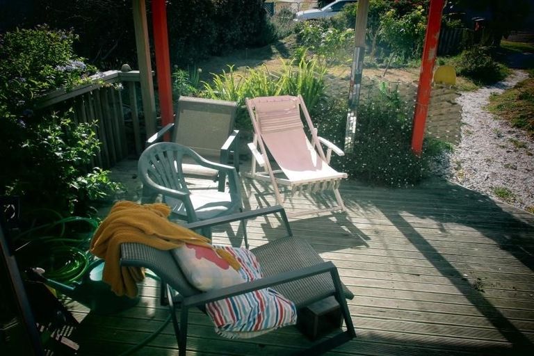 Photo of property in 3 Clarkes Crescent, Paekakariki, 5034