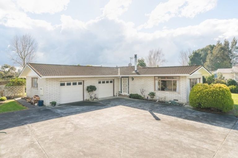 Photo of property in 166 High Street, Bulls, 4818