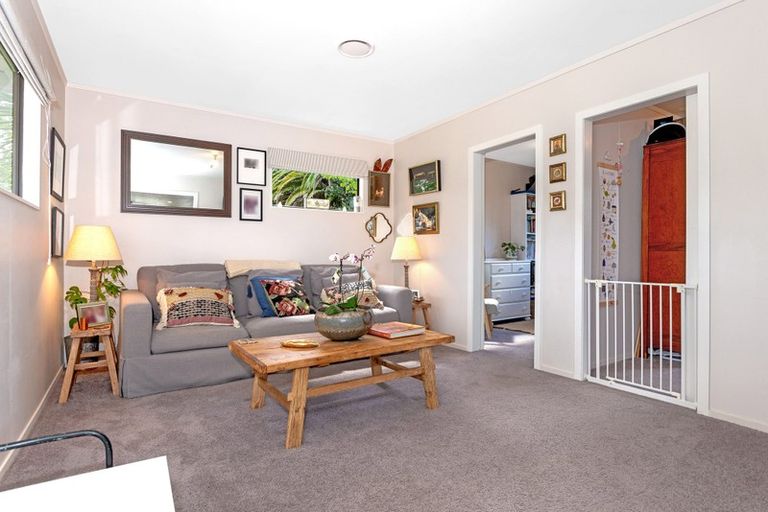 Photo of property in 76 Banks Street, Tolaga Bay, 4077