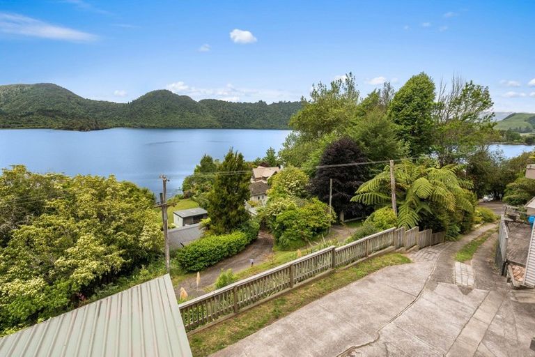 Photo of property in 62 Okareka Loop Road, Lake Okareka, Rotorua, 3076