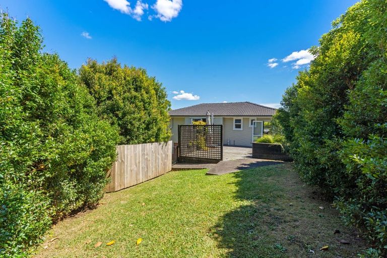 Photo of property in 21 Seon Place, Birkdale, Auckland, 0626