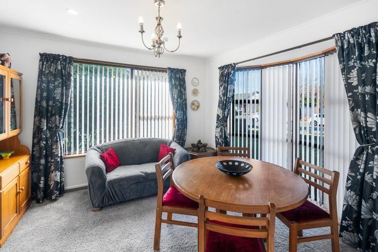 Photo of property in 8 Addison Place, Halswell, Christchurch, 8025