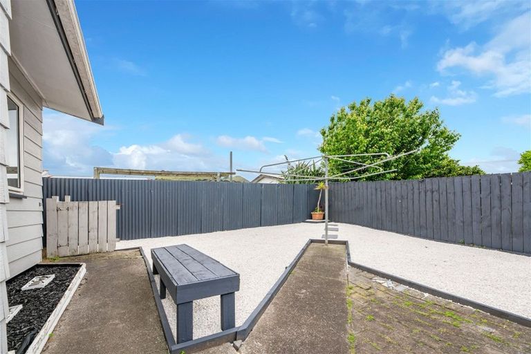 Photo of property in 2/44 Orion Street, Papakura, 2110