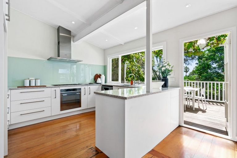 Photo of property in 108 Calliope Road, Stanley Point, Auckland, 0624