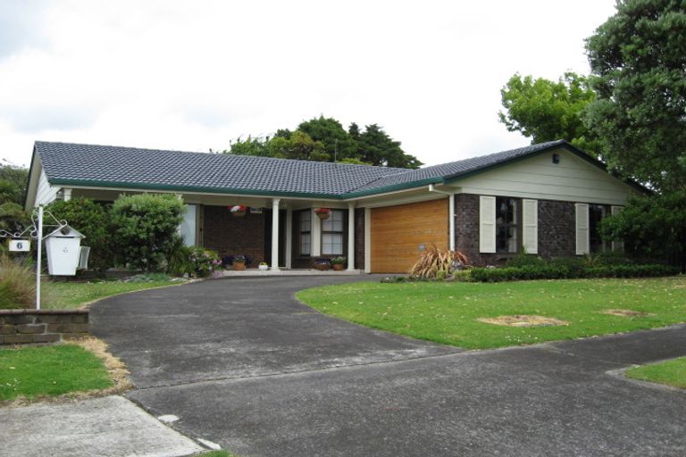 Photo of property in 6 Banbury Place, Mangere Bridge, Auckland, 2022