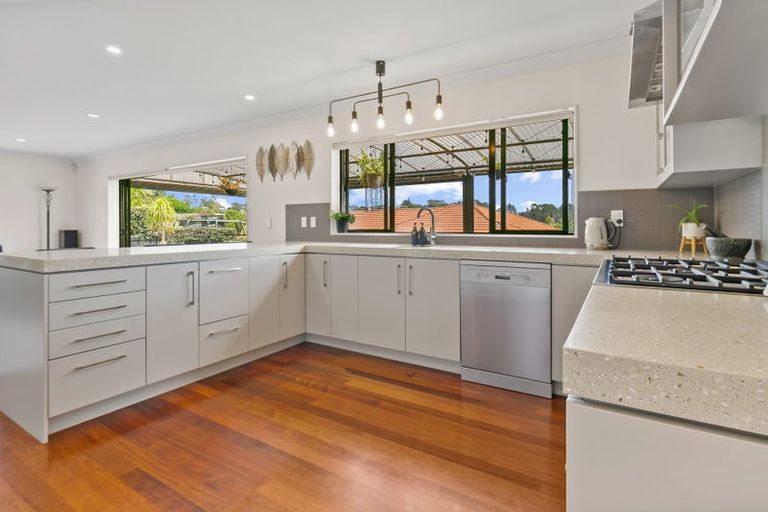 Photo of property in 25 Leafield Crescent, Henderson, Auckland, 0612