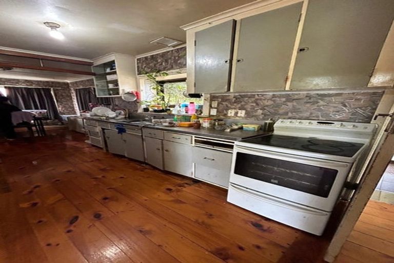 Photo of property in 166 Great South Road, Drury, 2113