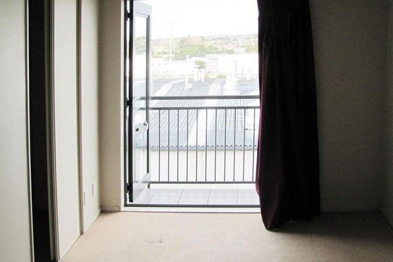 Photo of property in 10d Crown Lynn Place, New Lynn, Auckland, 0600