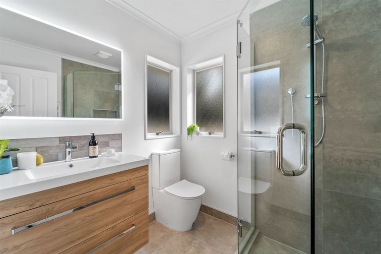 Photo of property in 1 Phoebe Meikle Place, Torbay, Auckland, 0630