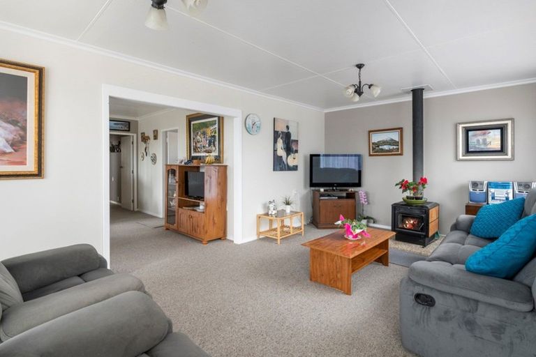 Photo of property in 10 Regal Street, Levin, 5510