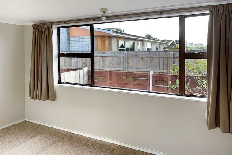 Photo of property in 76 Cook Street, Foxton, 4814