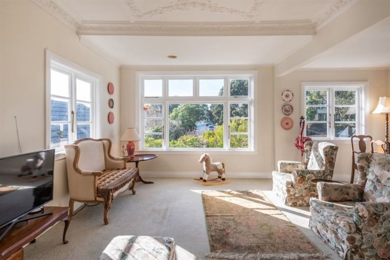 Photo of property in 30 Ponsonby Road, Karori, Wellington, 6012