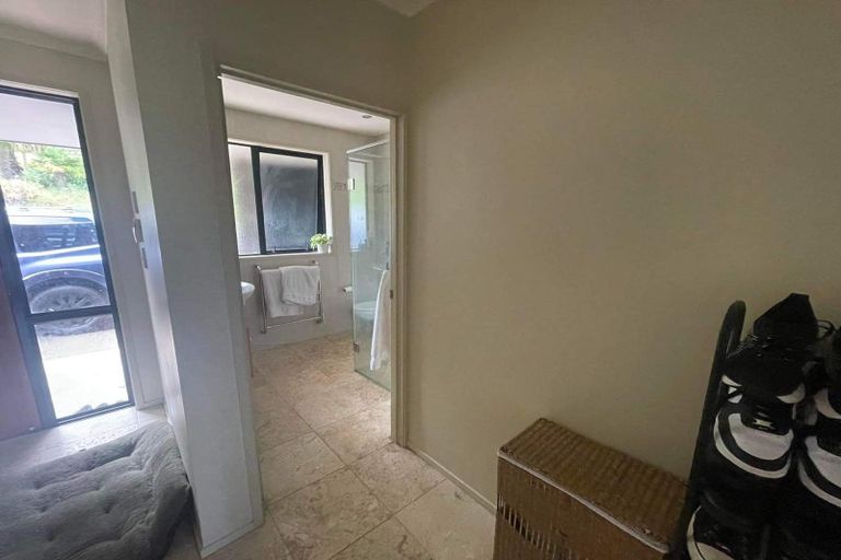 Photo of property in 310 Paremoremo Road, Paremoremo, Auckland, 0632