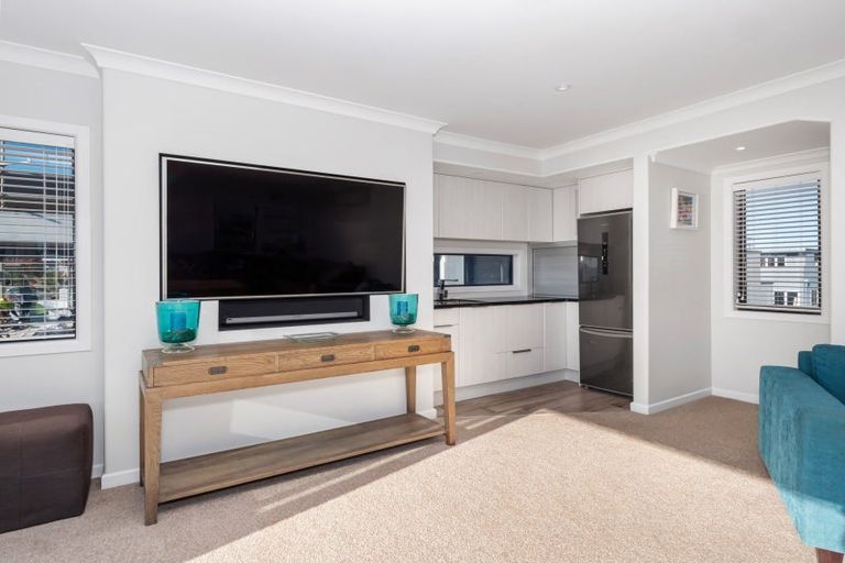 Photo of property in 157 Marine Parade, Mount Maunganui, 3116