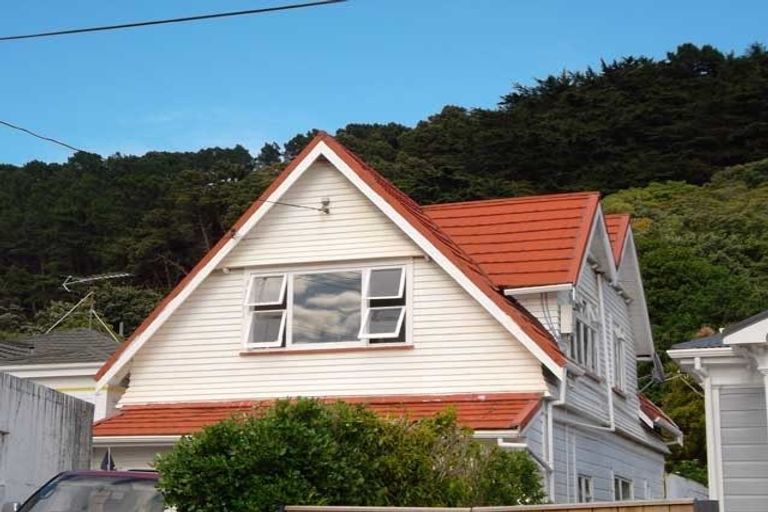 Photo of property in 28 Duncan Terrace, Kilbirnie, Wellington, 6022