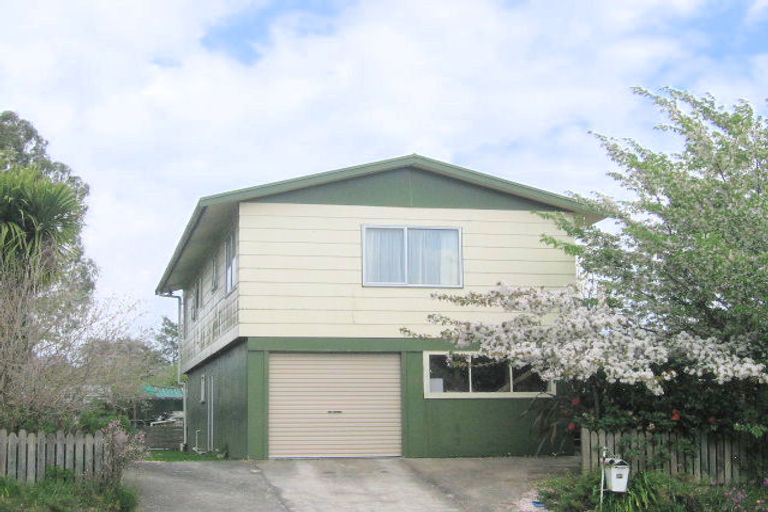 Photo of property in 36 Sequoia Crescent, Owhata, Rotorua, 3010
