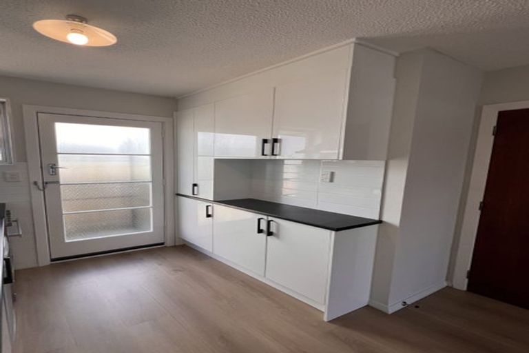 Photo of property in 3/19 Whitmore Street, Edgeware, Christchurch, 8013