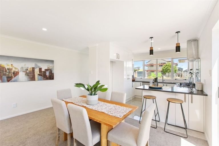 Photo of property in 27 Matata Drive, Takanini, 2112