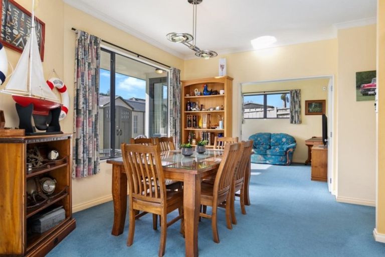 Photo of property in 8 Goodrich Close, Bethlehem, Tauranga, 3110