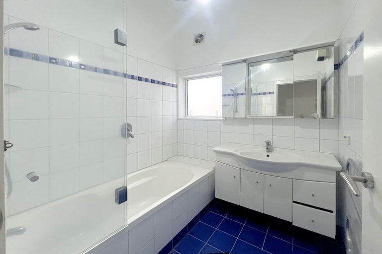 Photo of property in 43 Bramley Drive, Farm Cove, Auckland, 2012