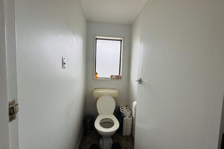 Photo of property in 11a Kaimanawa Street, Kelvin Grove, Palmerston North, 4414