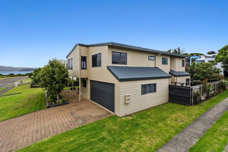 Photo of property in 10 Rangitukehu Street, Ohope, 3121